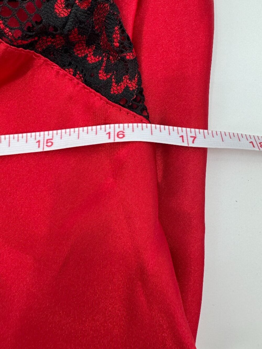 Secret Treasures Red Satin Cami Tap Shorts Pajama Set M Black Lace Lingerie 2PC - Picture 2 of 7